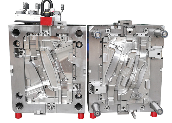 汽車(chē)配件注塑模具 (2)